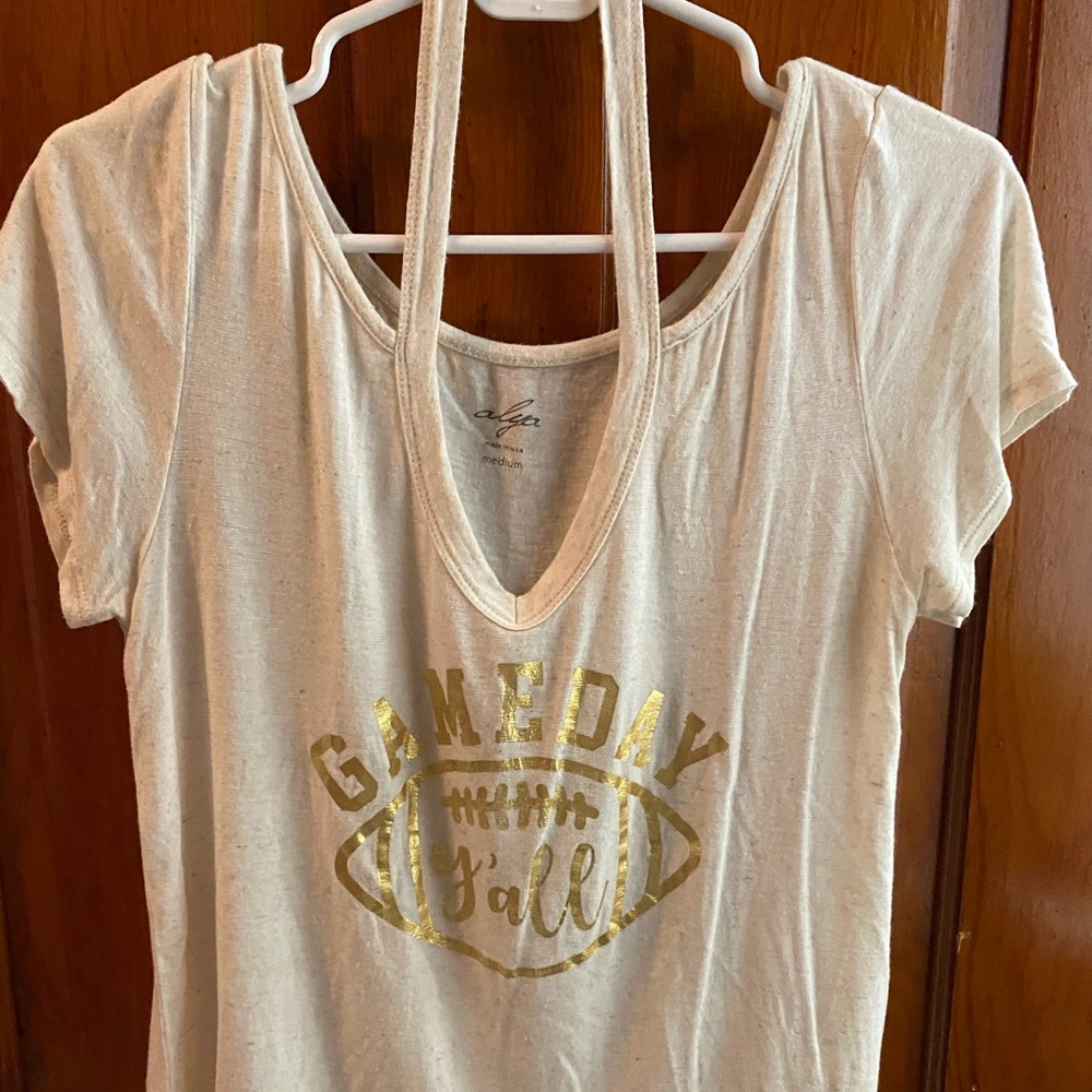Women’s game day T-shirt.